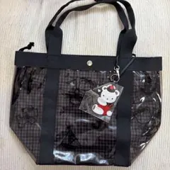 ファミリア　ビニールトートバッグ クマチャーム付き