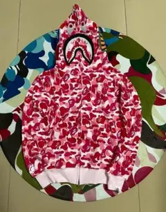 bape シャークパーカー　ピンク　ストーン　ショート丈　ミニ丈 bape シャークパーカー ピンク ストーン ショート丈 ミニ丈