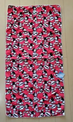 マイクロファイバー パターン柄ミッキーバスタオル 赤