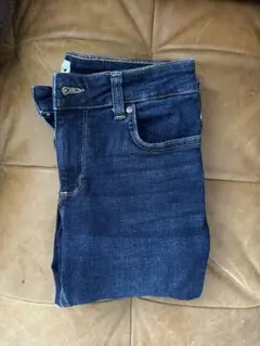 ダークブルー スキニーデニム