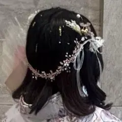 飾り紐入りホワイトゴールド髪飾り　和装　成人式　卒業式