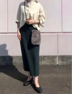 ユニクロ　ストレッチダブルフェイスナロースカート 丈標準 ダークグリーン【L】