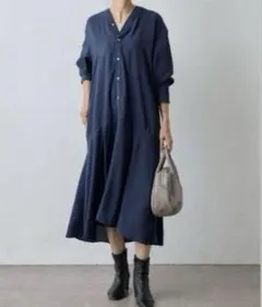 BEARDSLEY ビアズリー バック オープン シャツ ワンピース ネイビー BEARDSLEY ビアズリー バック オープン シャツ ワンピース ネイビー