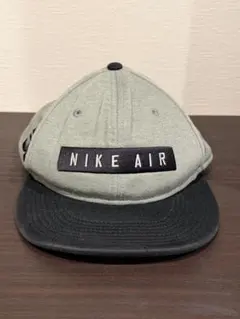 Nike Air スナップバックキャップ グレー/ブラック