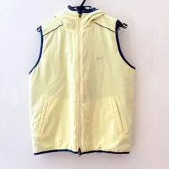 NIKE ダウンベスト M フード付 軽量 中綿 ナイキ イエロー灰 ロゴ刺繍のサムネイル