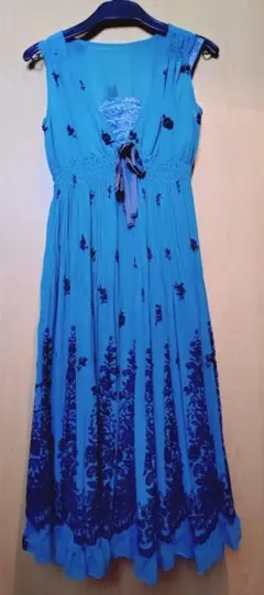 【美品】結婚式、パーティー用 花柄刺繍ノースリーブワンピース