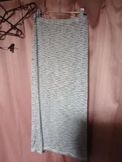 伊太利屋　杢グレー系ストライプタイトロングスカート