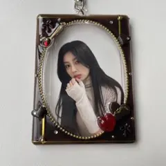 トレカキーホルダー　韓国　トレカ　レジン　デコ　硬質　ケース　トレカケース　v2