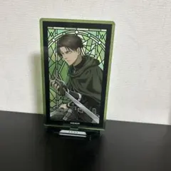 進撃の巨人　リヴァイ　アクリルスタンド　ステンドグラス風