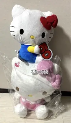 サンリオ　50th 限定　ハローキティ　 BIGぬいぐるみ 新品