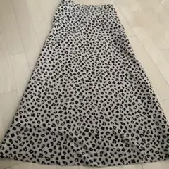 ロングスカートヒョウ柄 レオパード柄 マキシ丈 グローバルワーク　フリーサイズのサムネイル