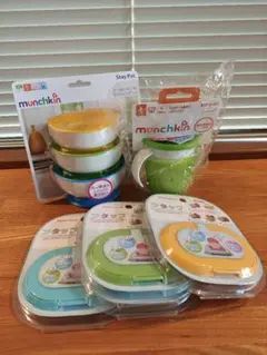 男の子　munchkin ベビー用食器セット &　フタップ