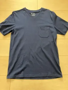 nano universe VネックTシャツ Sサイズ