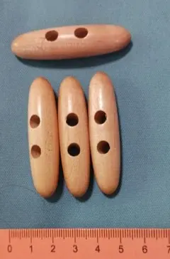 トグルボタン ② ４個 木製 55㎜