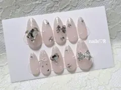 Item thumbnail for item 68119a4a-e9d0-4959-ae18-b37b4eb8adb5