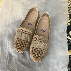 PRUNA シュズ　新品　サイズ24，5cm