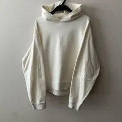 アイボリー フード付きパーカーのサムネイル