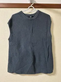 UNIQLO ノースリーブセーター