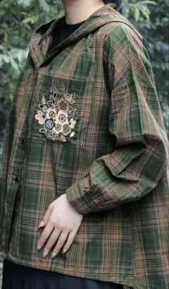 桜刺繍 フード付きチェックシャツ