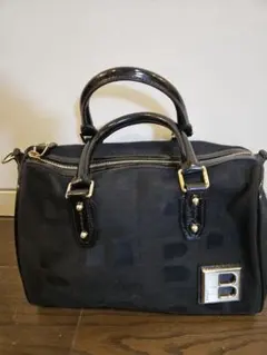 BALLY　ブラックショルダーバッグ