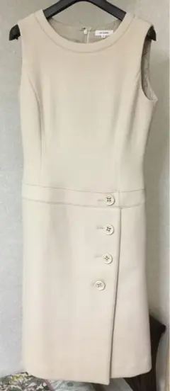 en quete ワンピース　7号　カシミヤ混　美品　ひざ丈