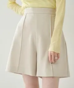 mystic ピンタックショートパンツ S ベージュ 美シルエット ハイウエスト