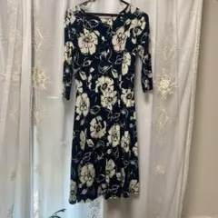 秋冬物　FASフラワープリントのひざ丈ワンピース フランス製