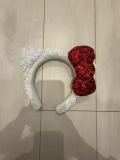 ハローキティ風スパンコールカチューシャ