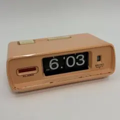 セイコー　昭和レトロ　電池式　パタパタ時計　SEIKO 希少サーモン色