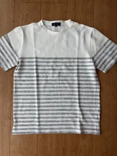 TAKAQ グレーボーダー Tシャツのサムネイル