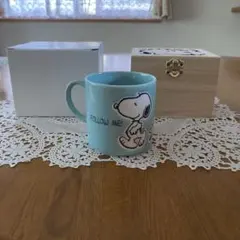 新品　木箱付きSNOOPYカップ（ブルー）