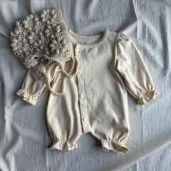 【美品】フリルセレモニードレス　(ボンネット付き)