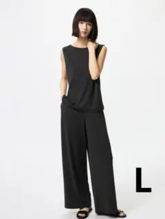 ユニクロ　クレープジャージーストレートパンツ　ブラック　サイズL