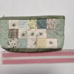 ポーチ　ハンドメイド　パッチワーク