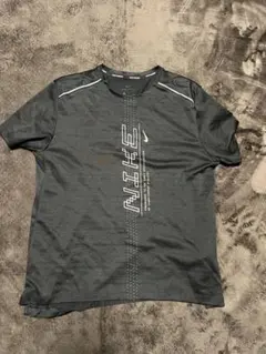 Nike DRI-FIT ランニングTシャツ グレー