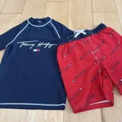 Tommy Hilfiger ラッシュガードと水着セット