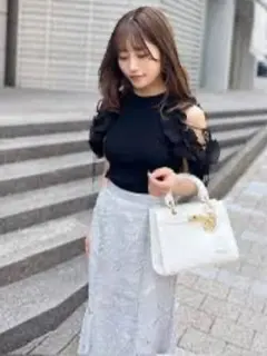 snidel プリーツフリルニットプルオーバー