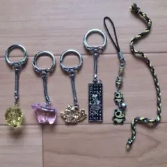 キーホルダー 5点 ミサンガ パンダ 龍 牛 縁起物