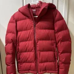 UNIQLO シームレスダウンパーカー　赤