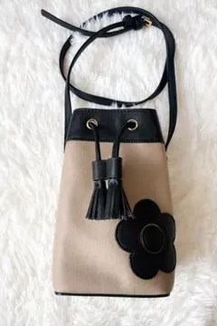 【美品】MARY QUANT デイジー巾着ショルダーバッグ バイカラー