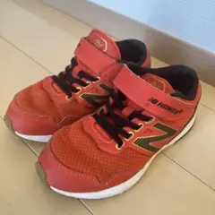 New Balance HANZO V キッズシューズ レッド　18センチ