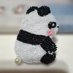 ハンドメイドビーズブローチ