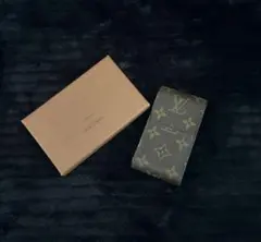 Louis Vuitton モノグラム・ラインエテュイ・シガレットケース箱付き✴︎