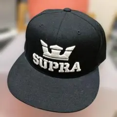SUPRA フロントロゴ スナップバック 黒