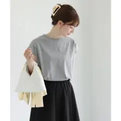 pierrot 汗染み防止フレンチスリーブTシャツ グレーのサムネイル