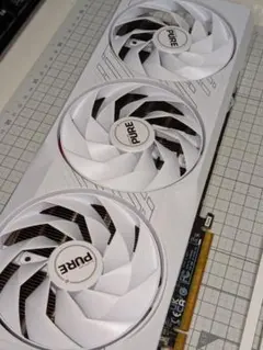SAPPHIRE PURE AMD Radeon RX 7800 XT 16GBのサムネイル