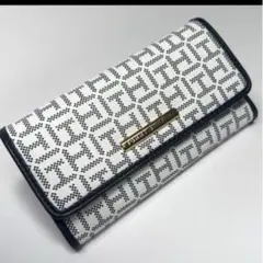 TOMMY HILFIGER 三つ折り財布 ホワイト/ネイビー モノグラム ロゴ