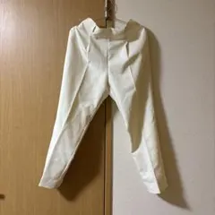 ホワイト カジュアルパンツ センタープレスのサムネイル