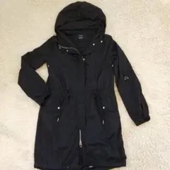 Bershka ブラック フード付きジャケットのサムネイル