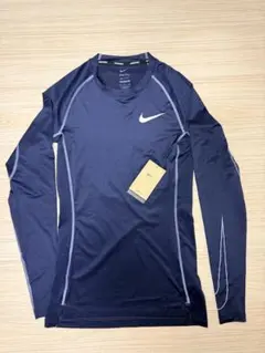 新品ナイキNike Pro ネイビー 長袖カットソー